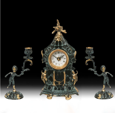 Часы каминные с канделябрами на 1 свечу (бронза, золото/синяя патина) Испания     